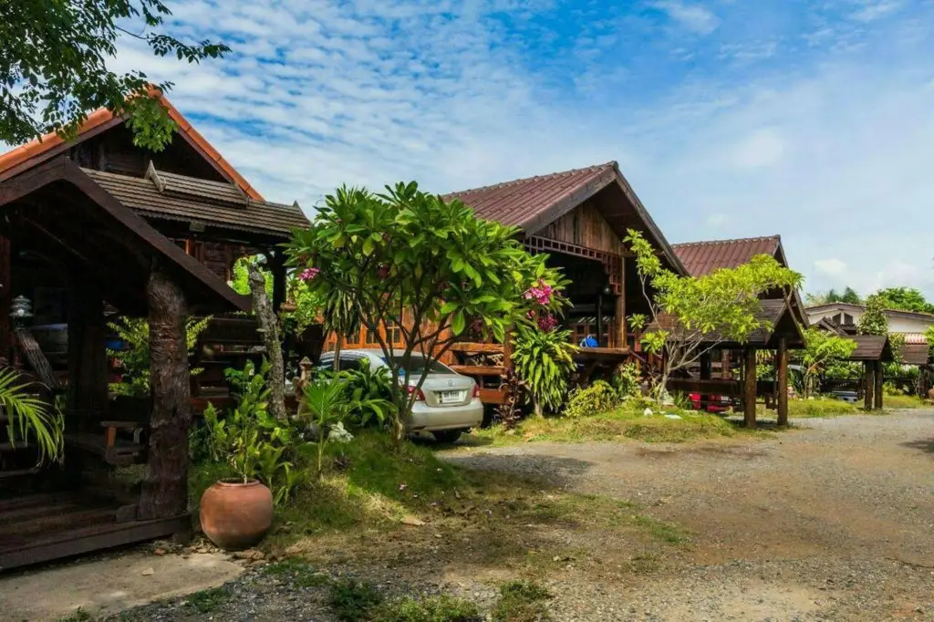 Лопбури: Shongthai&Maimhon