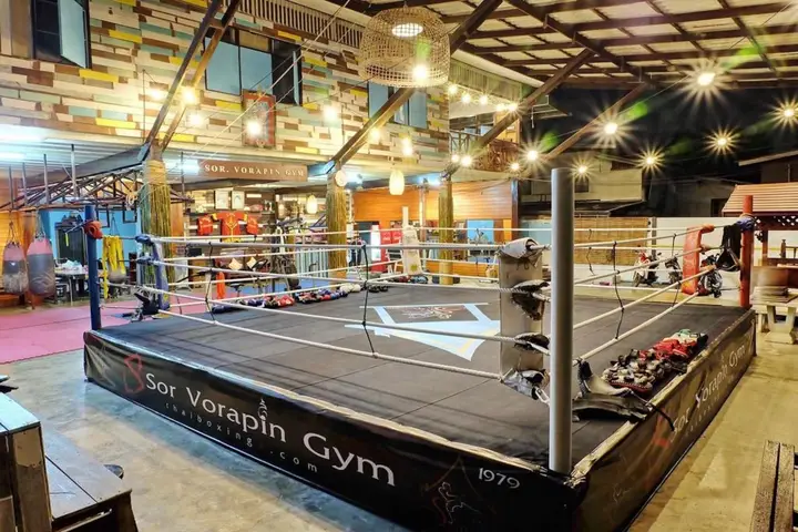 Бангкок: Sor Vorapin Muay Thai Home