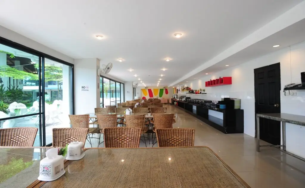 Банг-Саре: @Baan Bangsare Resotel