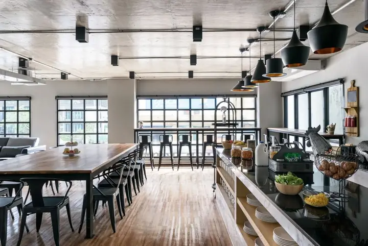 Бангкок: Travelier Hostel