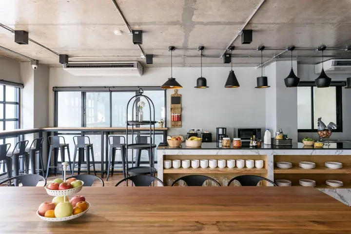 Бангкок: Travelier Hostel