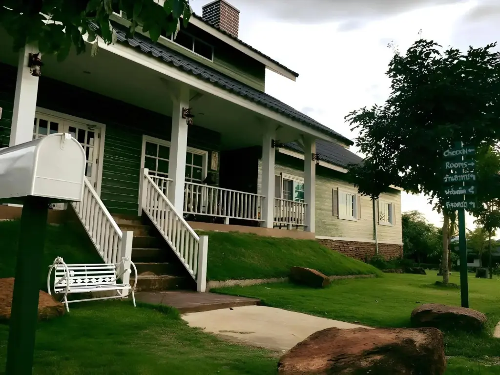 Лат Буа Кхау: The Greenland Farm and Resort