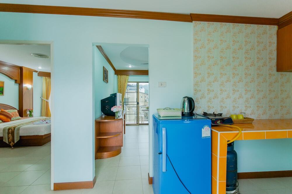 Кату: R K Guesthouse