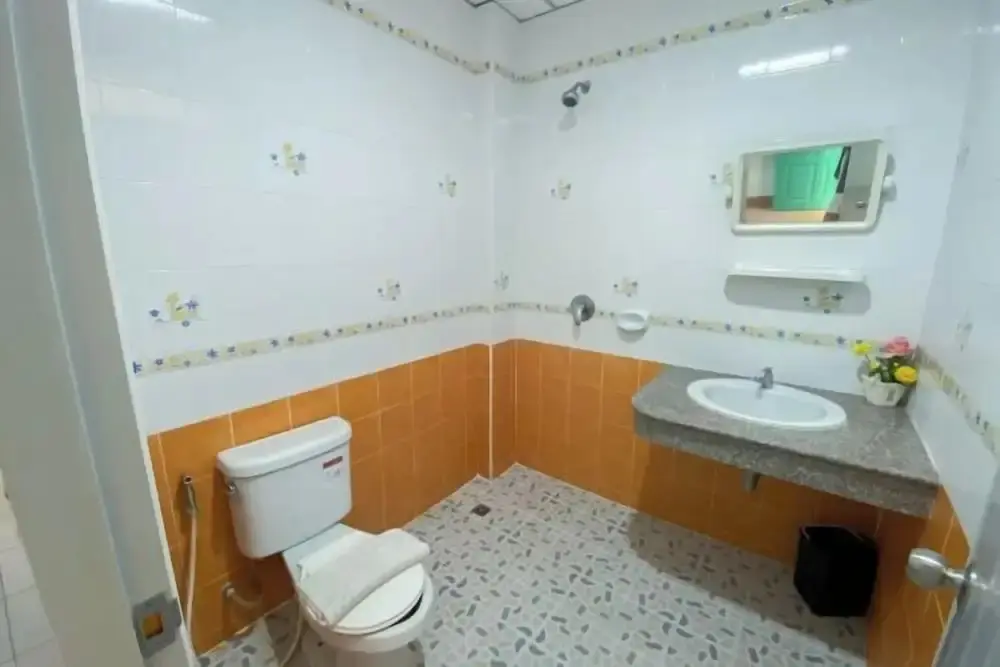 Кату: R K Guesthouse