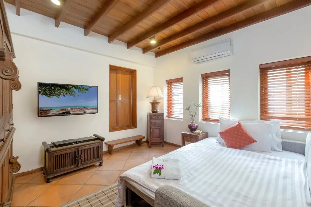 Кату: Kalim Beach House