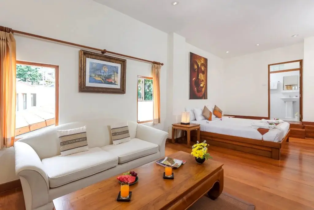 Кату: Kalim Beach House