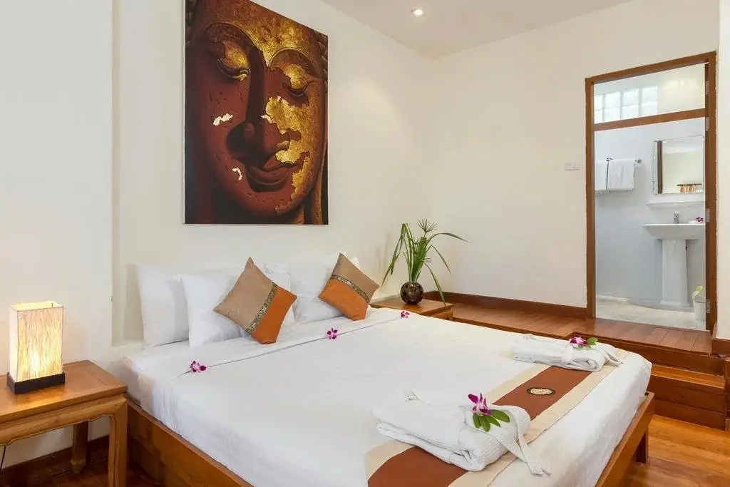 Кату: Kalim Beach House