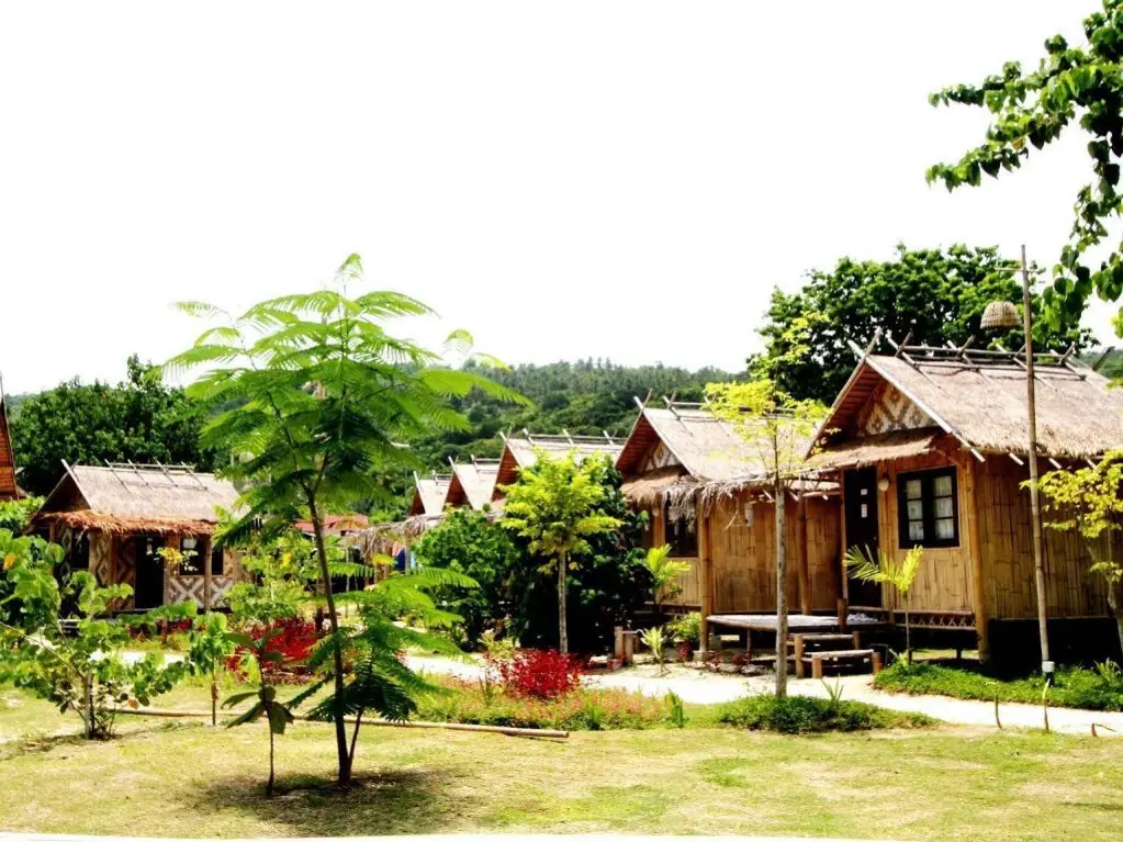 Пхи-Пхи-Дон: Charlie Hut Bungalow