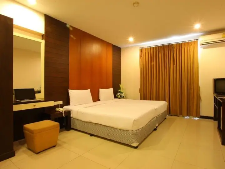 Бангкок: Tara Monte Hotel Pratunam