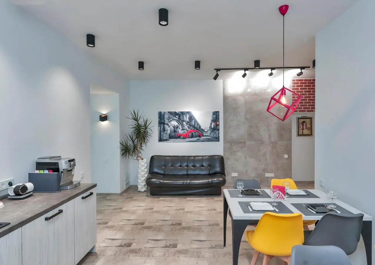 Владивосток: TOPLINE APARTMENTS