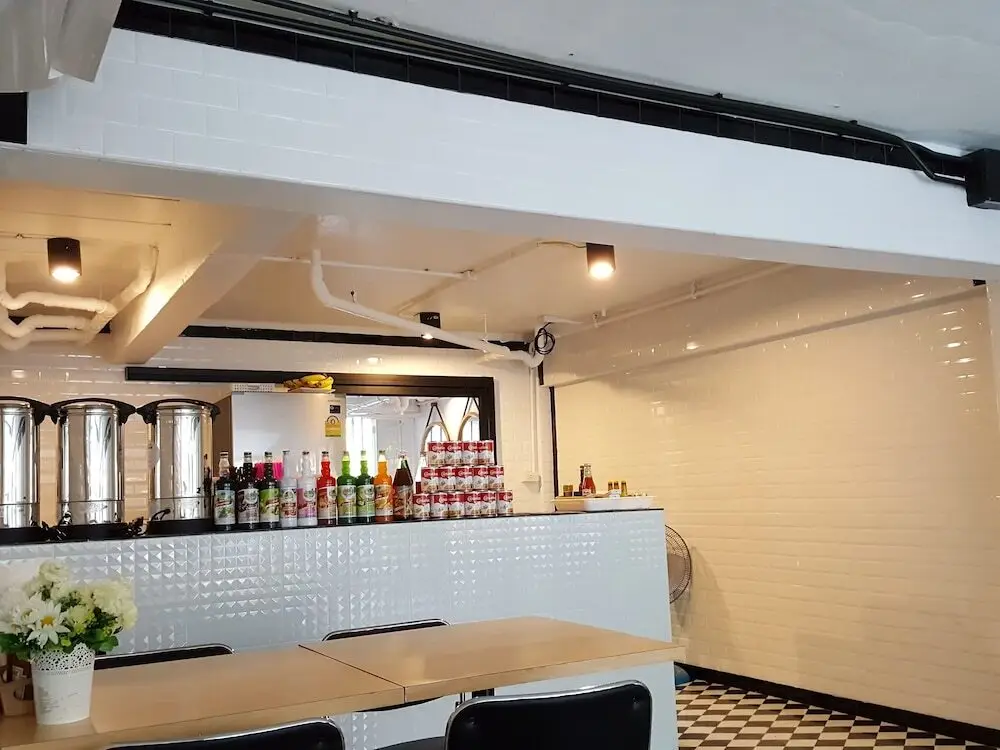 Кату: The Bed Hostel at Patong