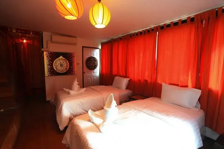 Паттайя: Lanna Pool Villa