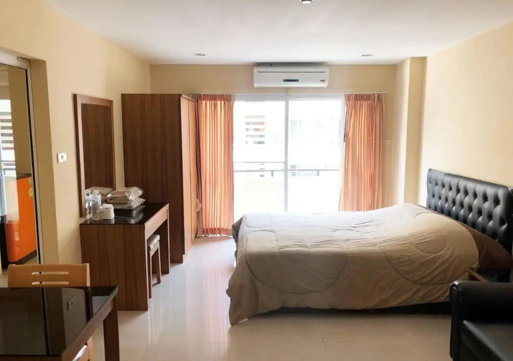 Бангкок: Charoenkrung Place