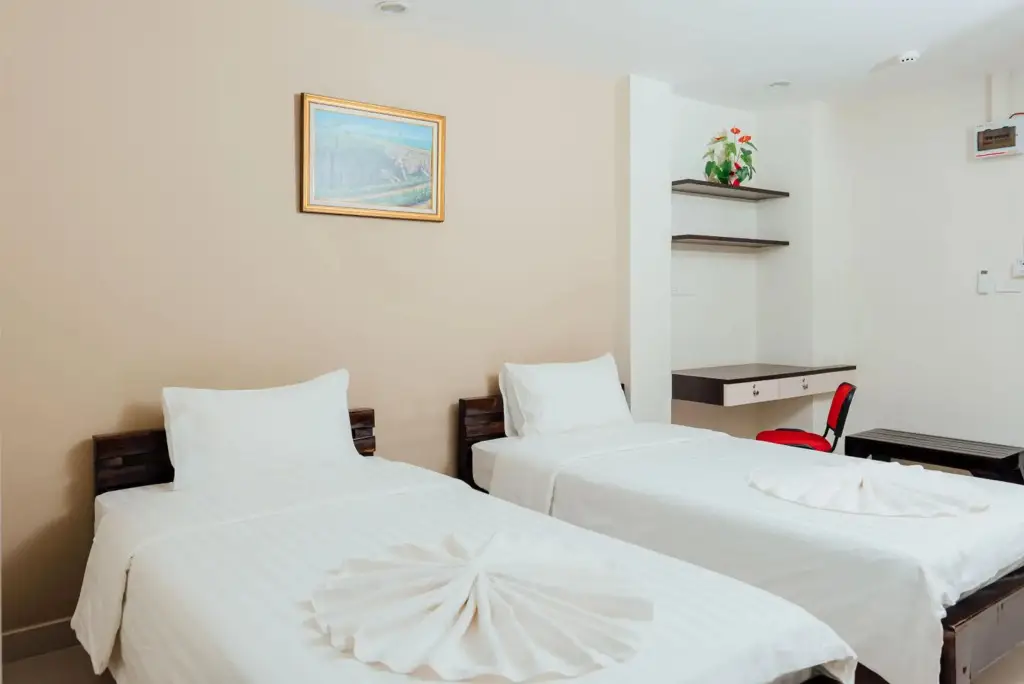 Хатъяй: Corner One Residence
