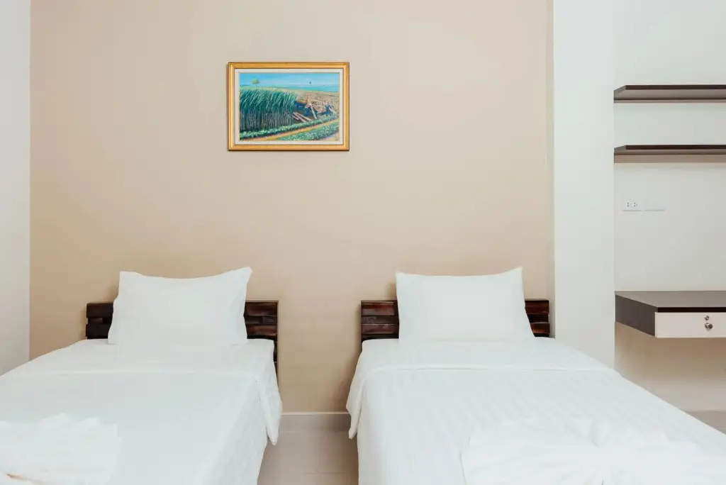 Хатъяй: Corner One Residence