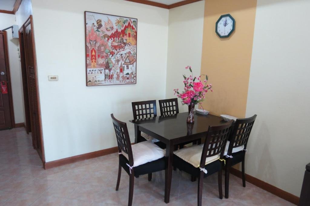 Паттайя: View Talay 2 Suite Apartments