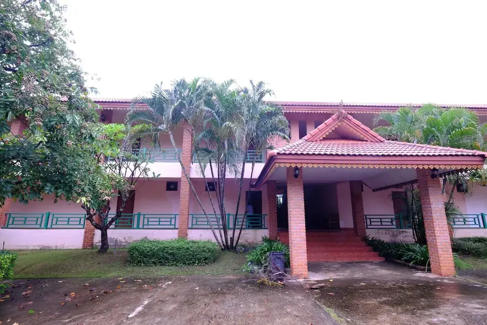 Саванг-Даен-Дин: Chomdao Hotel & Resort