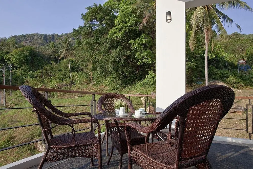Муанг: Kata Horizon Villa B2