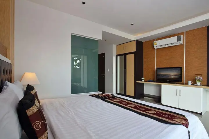 Муанг: Kata Horizon Villa B2