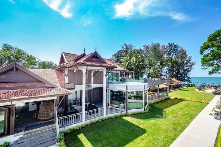 Тай-Муанг: Hive Khaolak Beach Resort - Adults Only
