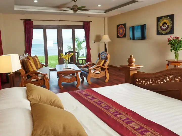 Pathio: Sara Beachfront Boutique Resort