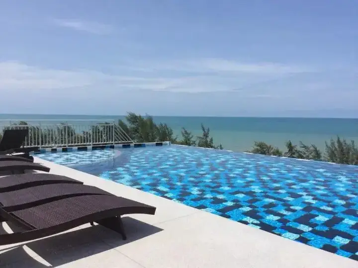 Клаенг: Grand Beach Condominium Unit B26