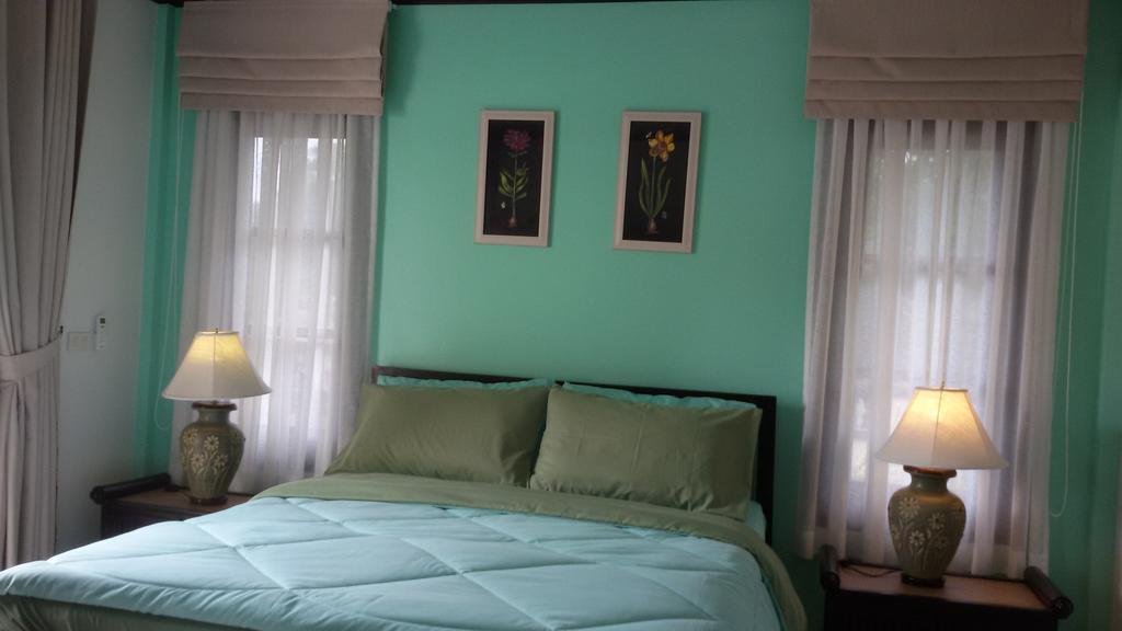 Банг-Саре: Ao Thai Bang Sare Resort