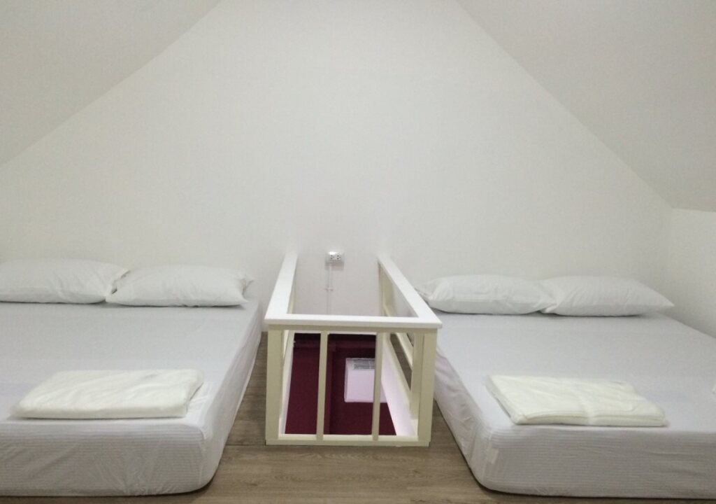 Бангкок: Ten Ten Hostel