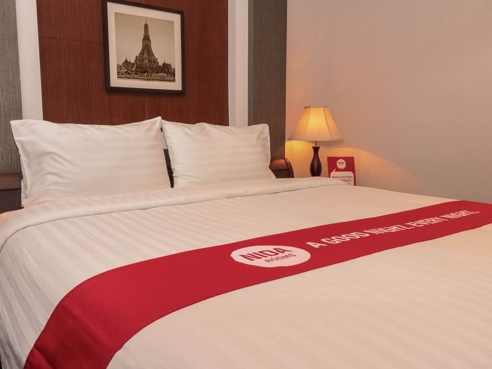 Бангкок: 曼谷奈达客房邦甲比卡塔尔队酒店(Nida Rooms Bang Kapi 246 Rajamangala)