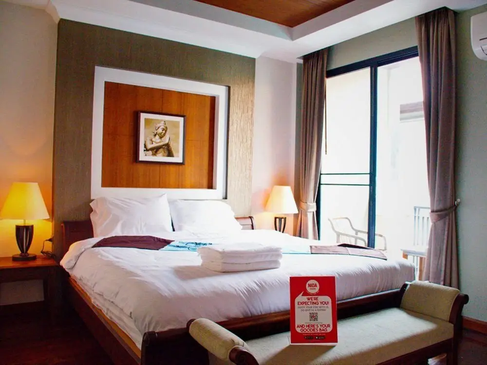 Бангкок: 曼谷奈达客房邦甲比卡塔尔队酒店(Nida Rooms Bang Kapi 246 Rajamangala)