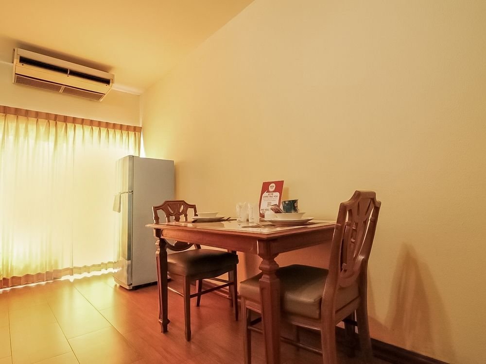 Бангкок: 席娜卡琳拉玛苏安隆奈达酒店(Nida Rooms Srinakarin Rama Suan Luang)