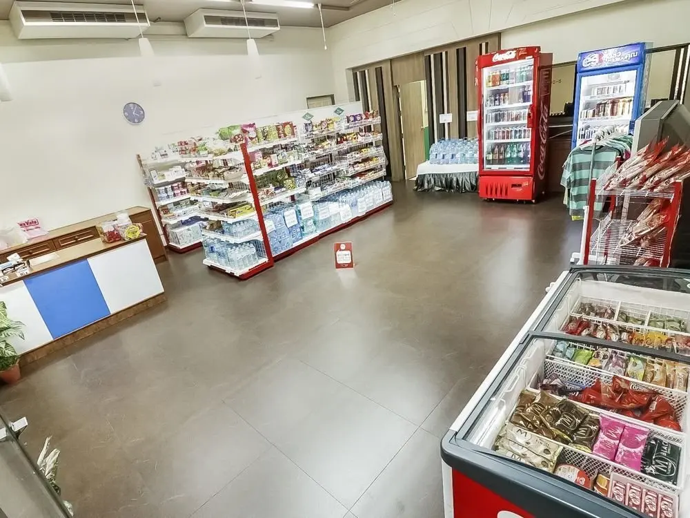 Бангкок: 席娜卡琳拉玛苏安隆奈达酒店(Nida Rooms Srinakarin Rama Suan Luang)