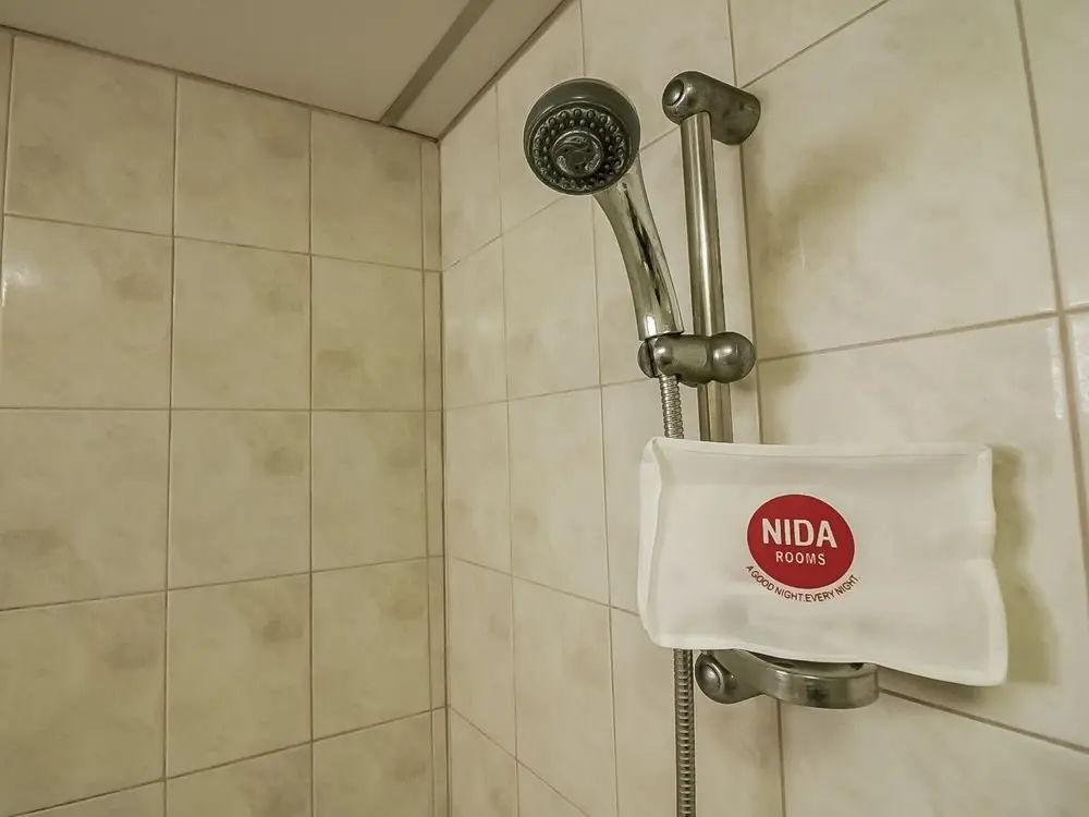 Бангкок: Nida Rooms Room Thetavee Suan Luang at Srinakarin Ville