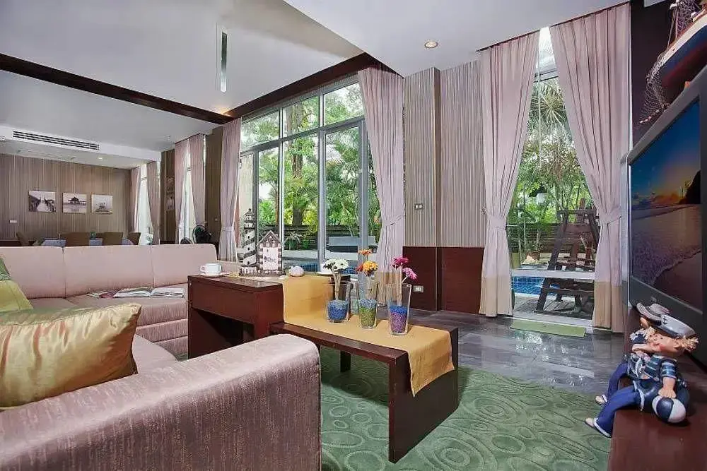 На Чом Тхиан: Jomtien Waree 2