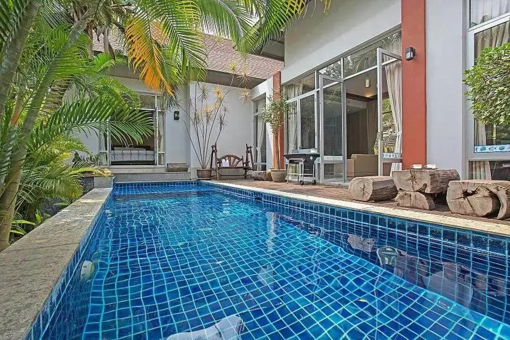 На Чом Тхиан: Jomtien Waree 2