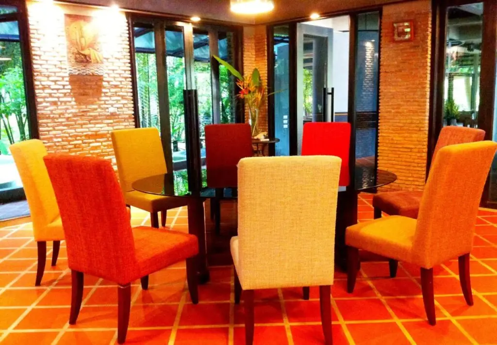 Пхра-Прадэнг: Punntara Botanic Home