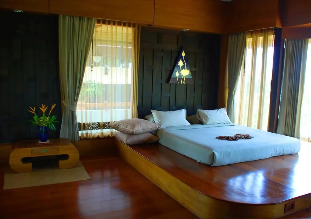 Пхра-Прадэнг: Punntara Botanic Home