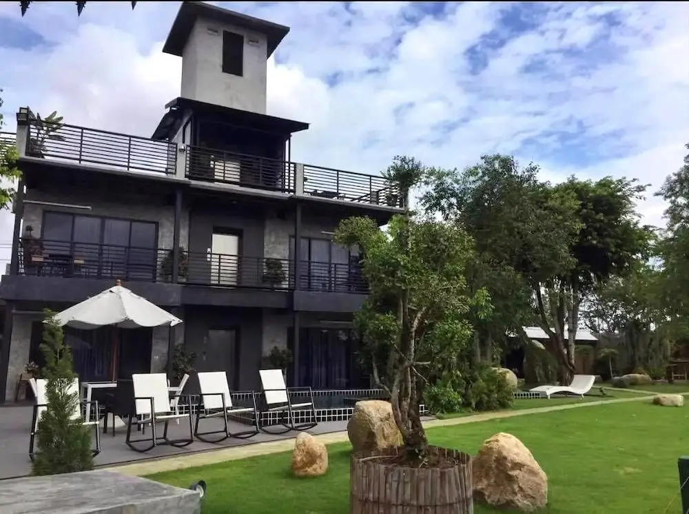 Riverside Luxury Pool Villa 88 Place Chiang Mai — фото 1
