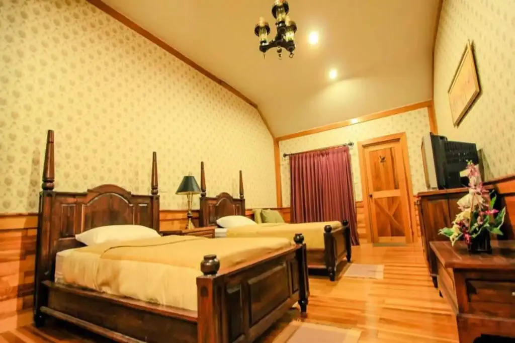 Кханонгпхра: The Log Home Experience Khao Yai