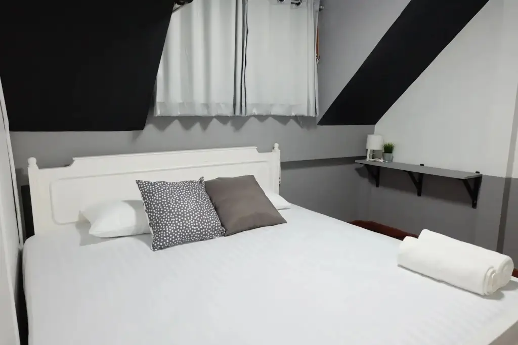 Бангкок: Manii hostel Asoke
