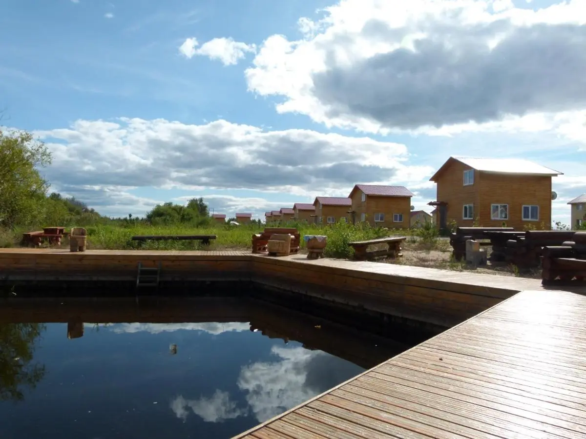 Гдов: Ustje Beach Resort Country Club