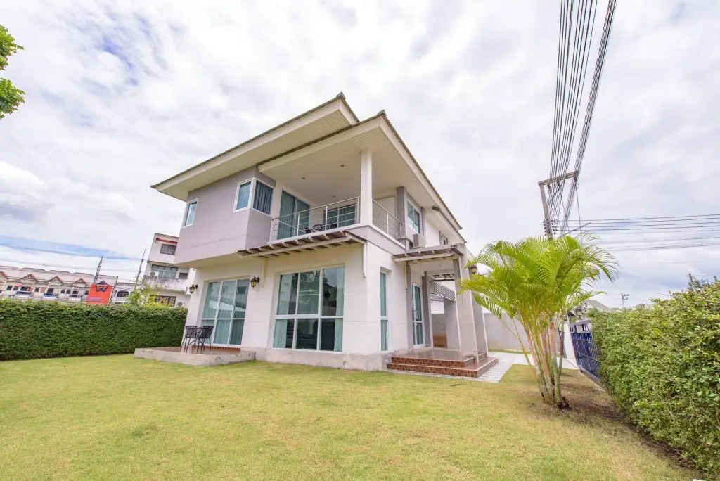 Бури Рам: P Villa Buriram