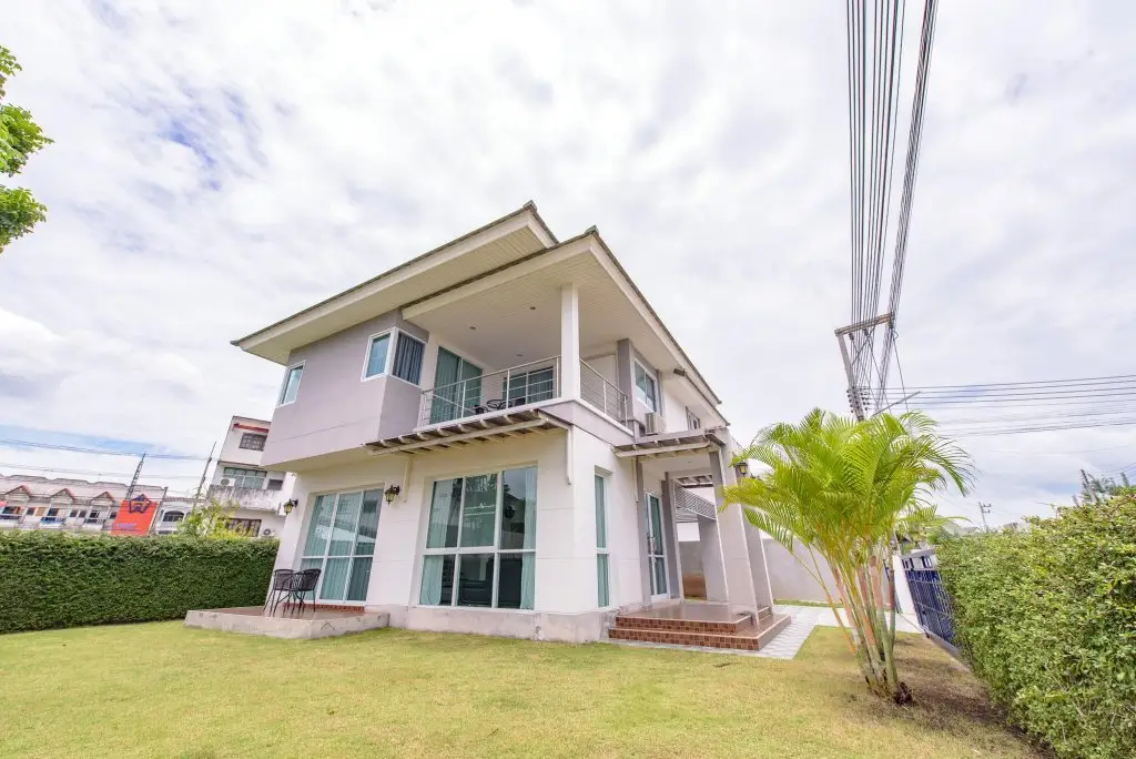 Бури Рам: P Villa Buriram