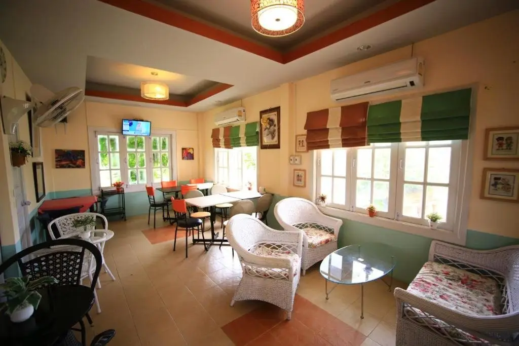 Так: Baanpooya Hotel and Resort