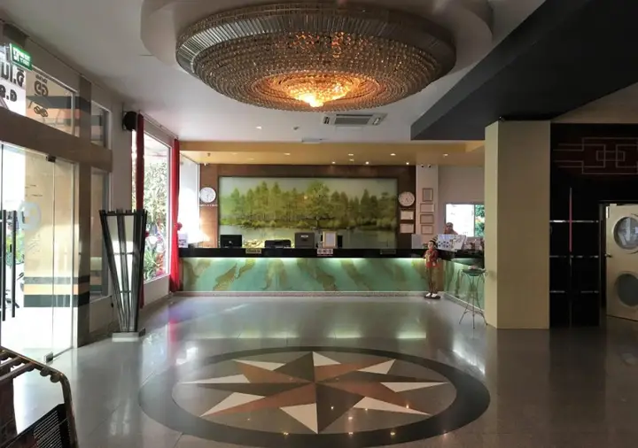 Садао: G9 Hotel