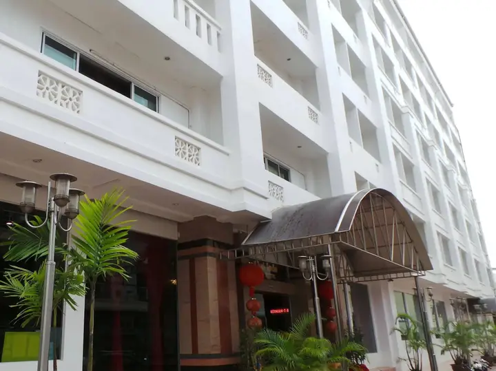 Садао: G9 Hotel