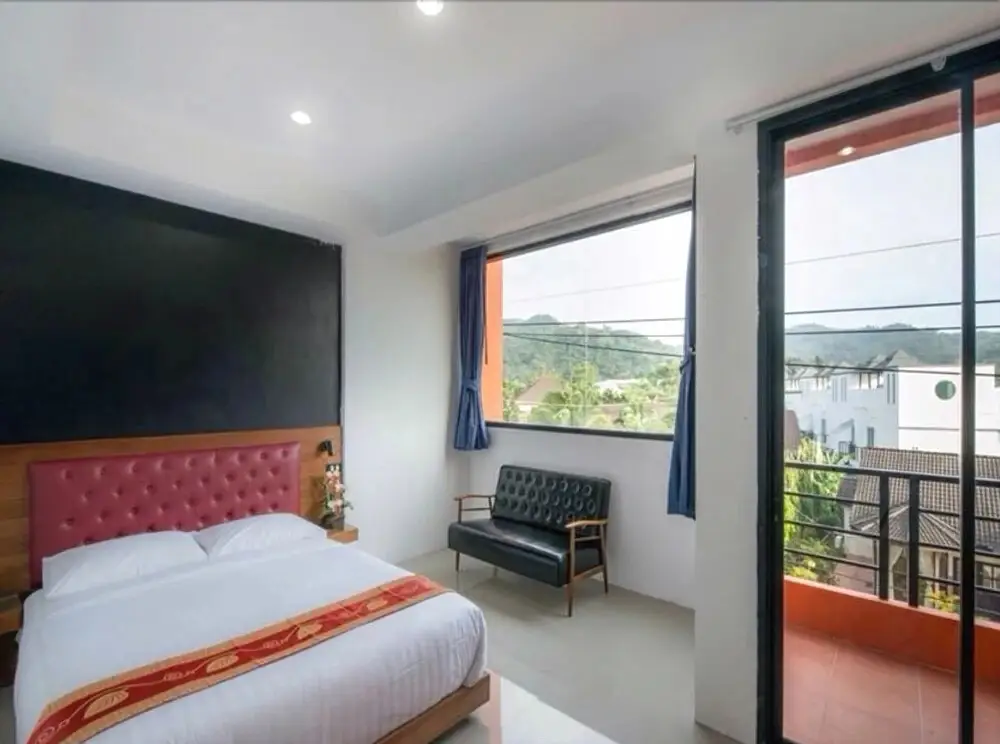 Кату: High So Low Cost ApartHotel