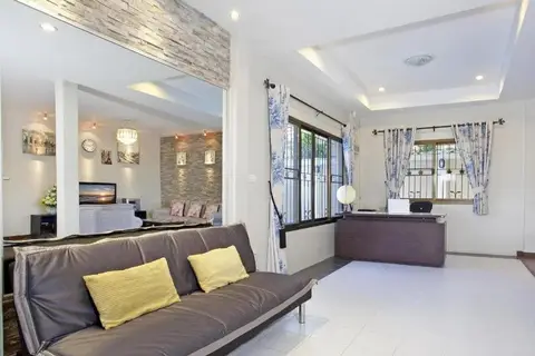 Pool Villa Tanzanite near Walking Street — фото 1
