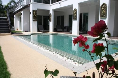 Кату: Kamala Luxury villa