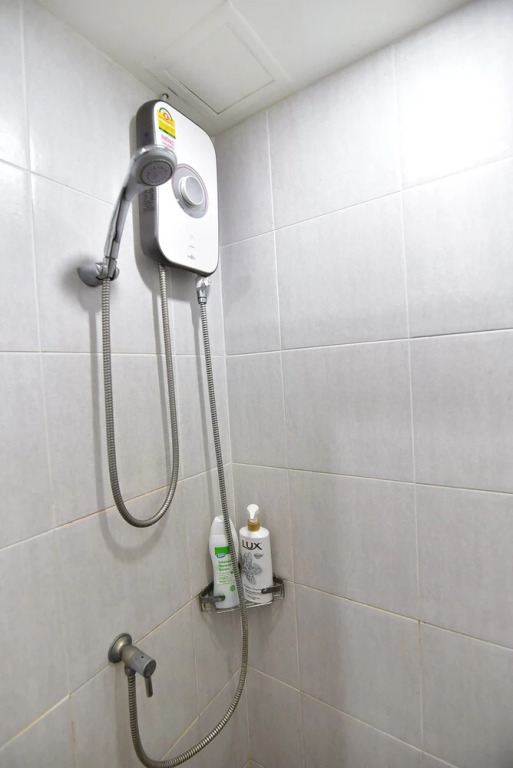 Паттайя: Lumpini Wongamat Suites